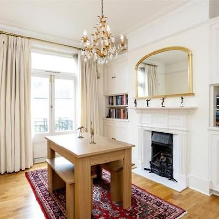 Large 3 Bed Flat In Central Wimbledon Londres Extérieur photo