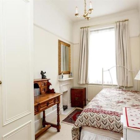 Large 3 Bed Flat In Central Wimbledon Londres Extérieur photo