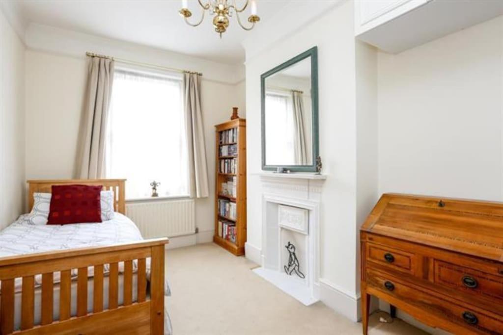 Large 3 Bed Flat In Central Wimbledon Londres Extérieur photo